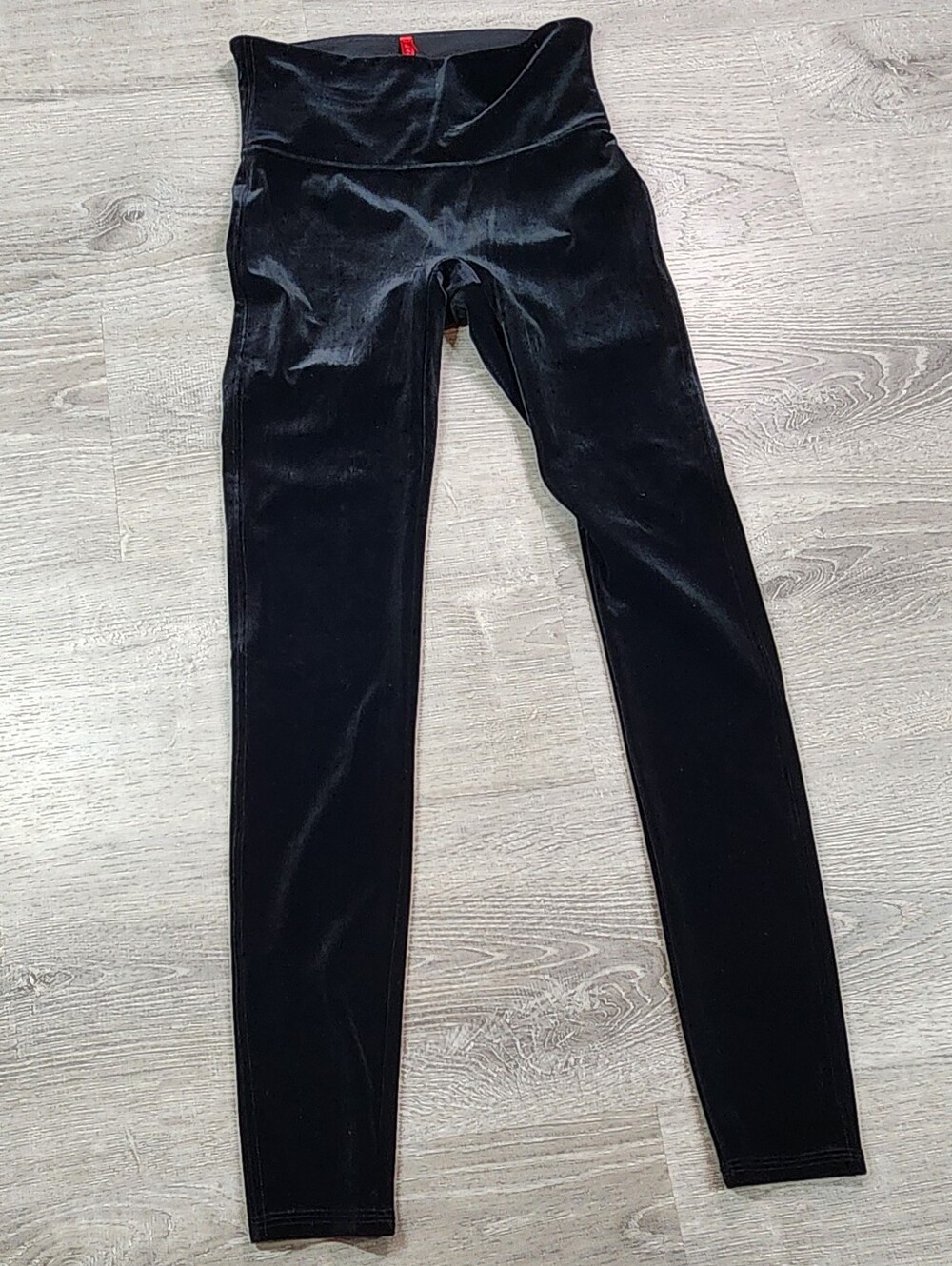 SPANX Black Velvet High Rise Slimming Pull On Leggings Women's Medium
